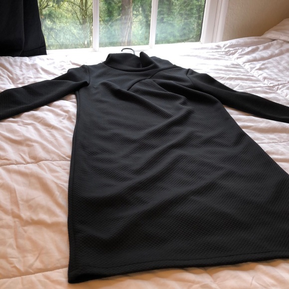 Long sleeve quilted black dress, size L - Picture 3 of 7